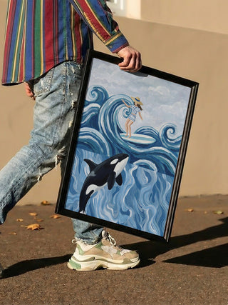 Surfeuse et orque - HUGO